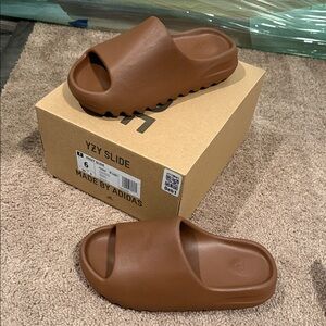 Adidas YZY Slide in Rich Brown